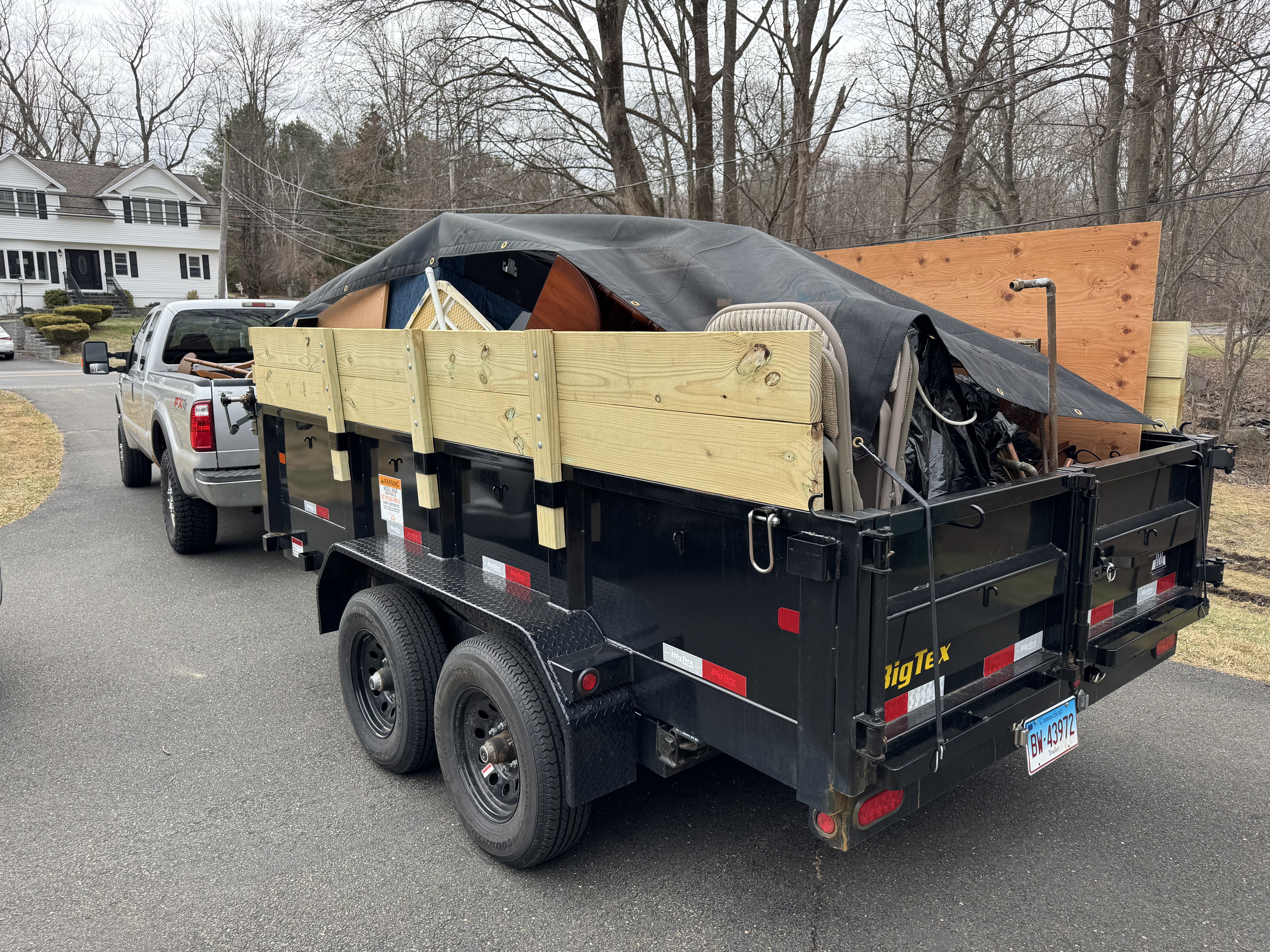 Junk Rescue completing a job for a satisfied customer